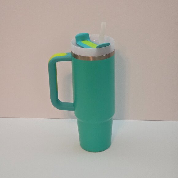 Stanley 30 oz Quencher H2.0 FlowState Tumbler – Pool / Citron Color Combo - Picture 2 of 4